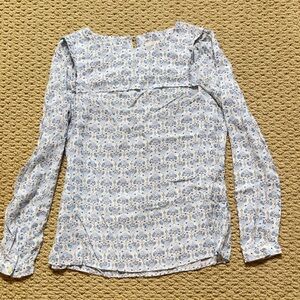 LOFT Blue and White Geometric Knit Blouse